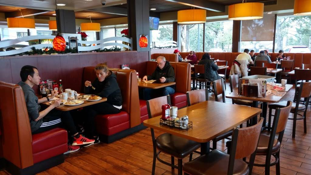 Dennys | restaurant | 2 Serramonte Center, Daly City, CA 94015, USA | 6507568544 OR +1 650-756-8544