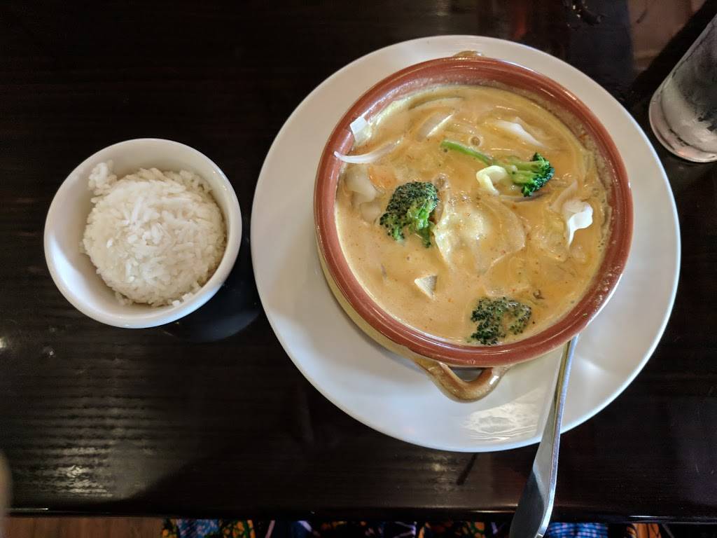 Yayas Thai Restaurant | restaurant | 5305 McCullough Ave, San Antonio, TX 78212, USA | 2103991454 OR +1 210-399-1454