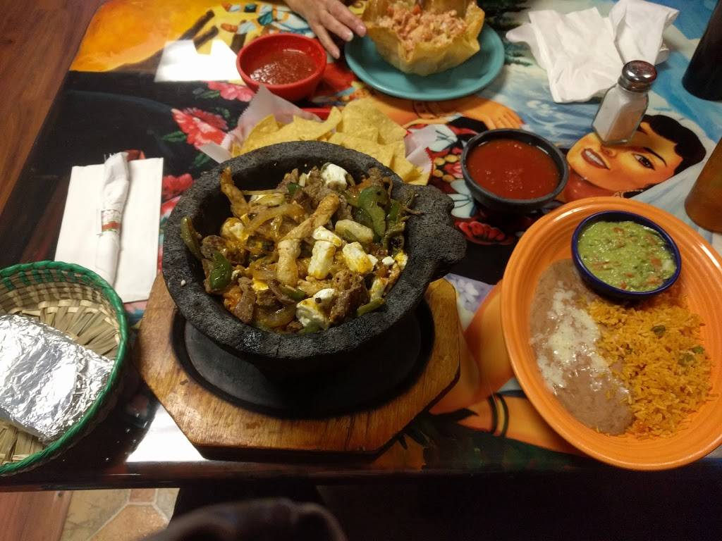 El Compadre | restaurant | 3126 John A Williams Blvd, Bedford, IN 47421, USA | 8122777040 OR +1 812-277-7040