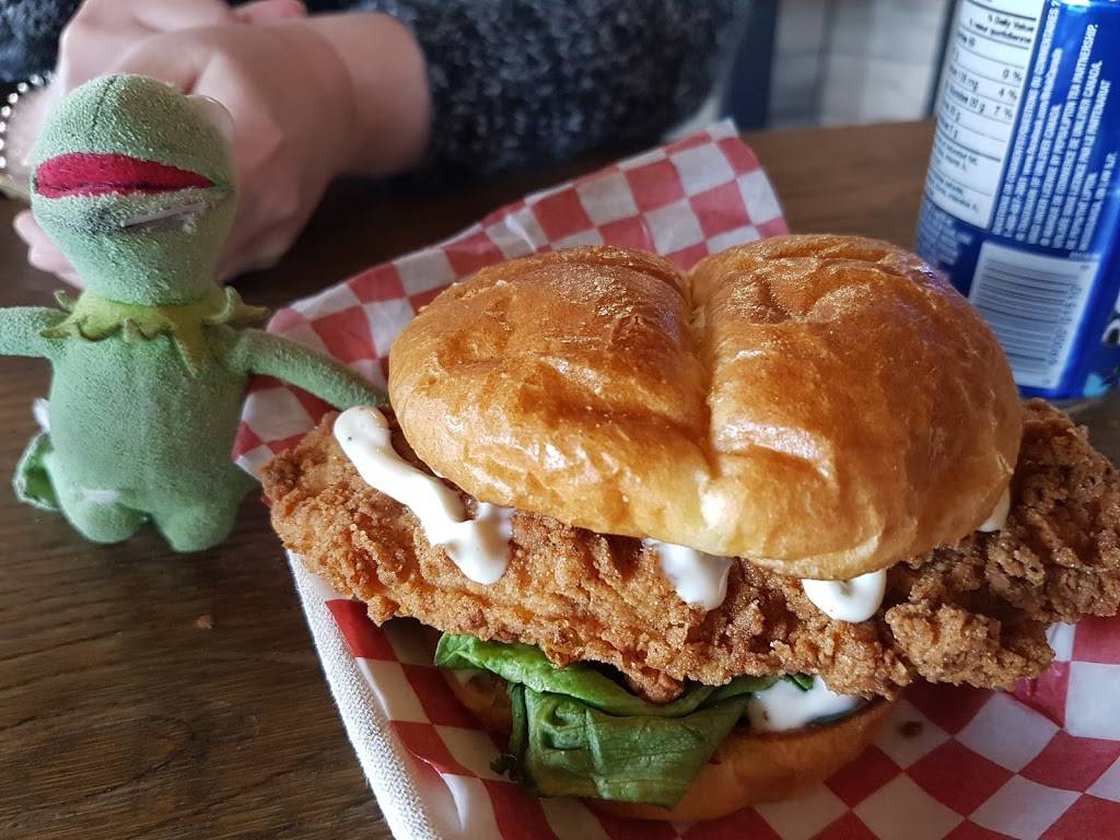 Sizzle Jacks | restaurant | 640 Nelson St, Pembroke, ON K8A 3P3, Canada | 6137356464 OR +1 613-735-6464