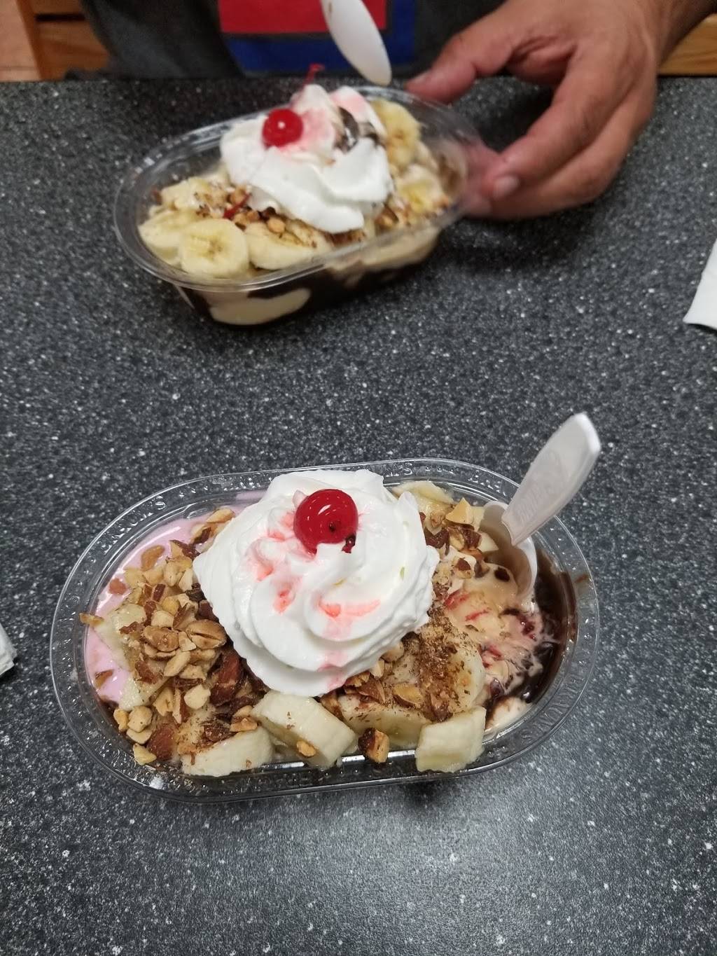 Braums Ice Cream & Burger Restaurant | restaurant | 2201 S Country Club Rd, El Reno, OK 73036, USA | 4052629060 OR +1 405-262-9060