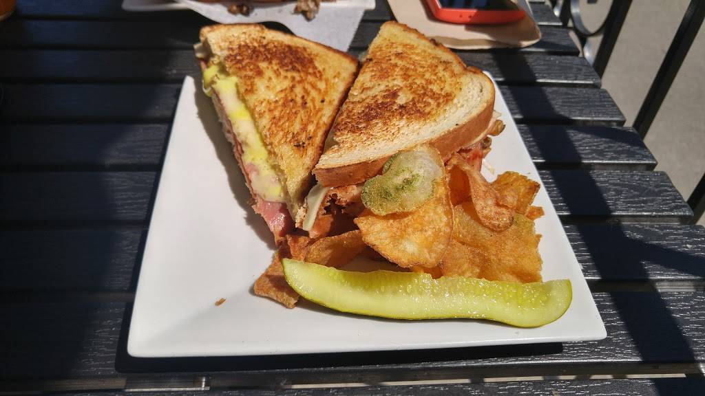 Joes Deli | restaurant | 1322 Hertel Ave, Buffalo, NY 14216, USA | 7168755637 OR +1 716-875-5637