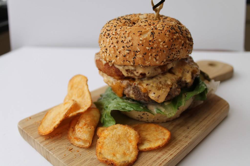 Triple Craft | restaurant | 1 Marina Dr, Alexandria, VA 22314, USA | 7035480001 OR +1 703-548-0001