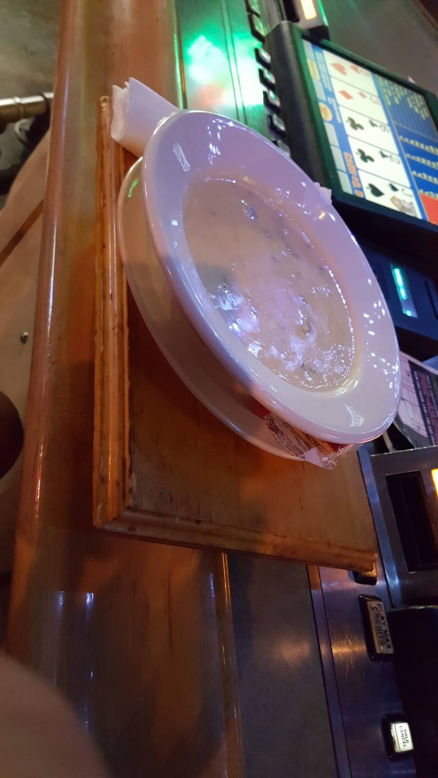 Putters Bar & Grill - Charleston | restaurant | 5821 E Charleston Blvd, Las Vegas, NV 89142, USA | 7024314851 OR +1 702-431-4851