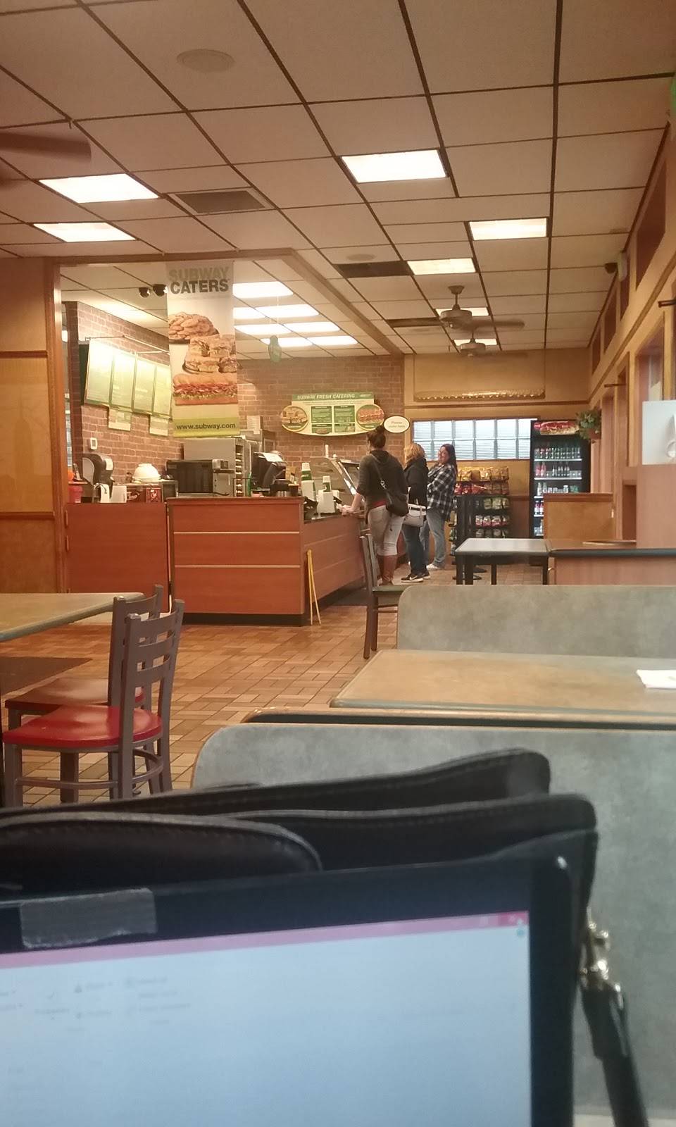 Subway | meal takeaway | 23701 NE, WA-3, Belfair, WA 98528, USA | 3602757827 OR +1 360-275-7827