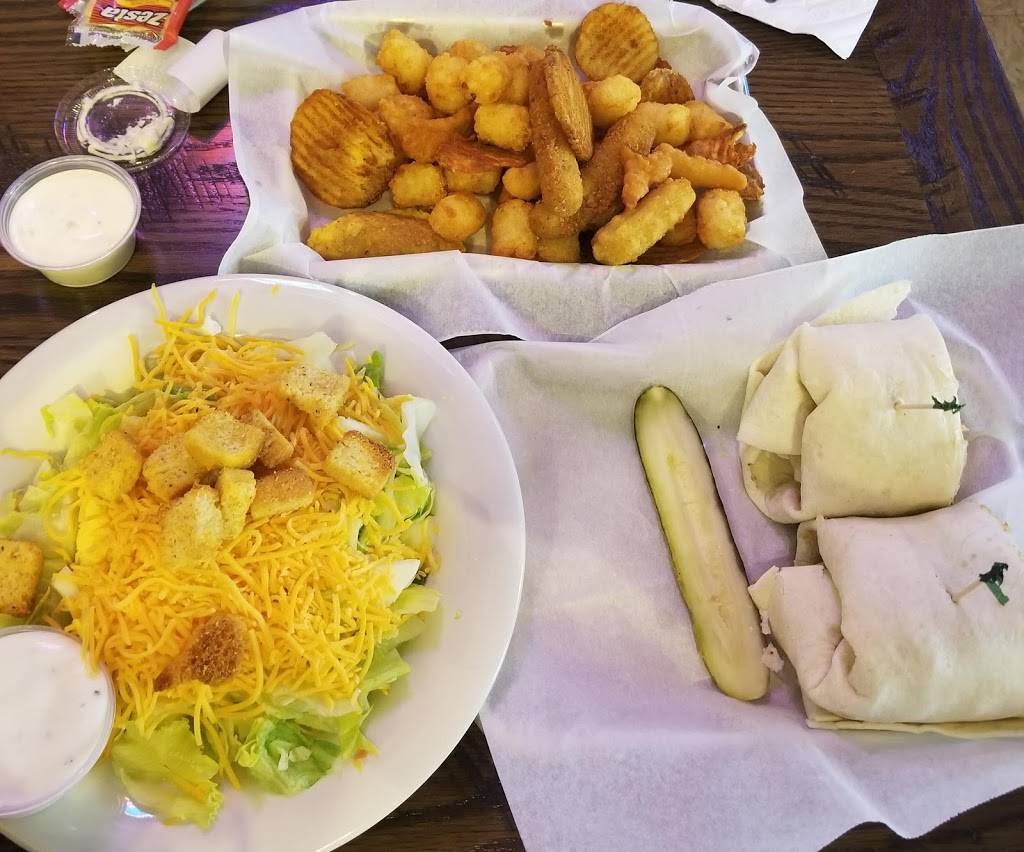 Charlies Pub & Grub | restaurant | 1608 Crawford St, Terre Haute, IN 47807, USA | 8122321886 OR +1 812-232-1886