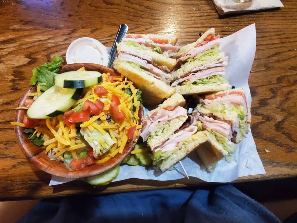 Carver Hangar | restaurant | 16196 Market Rd 39, Damascus, OR 97089, USA | 5036582576 OR +1 503-658-2576