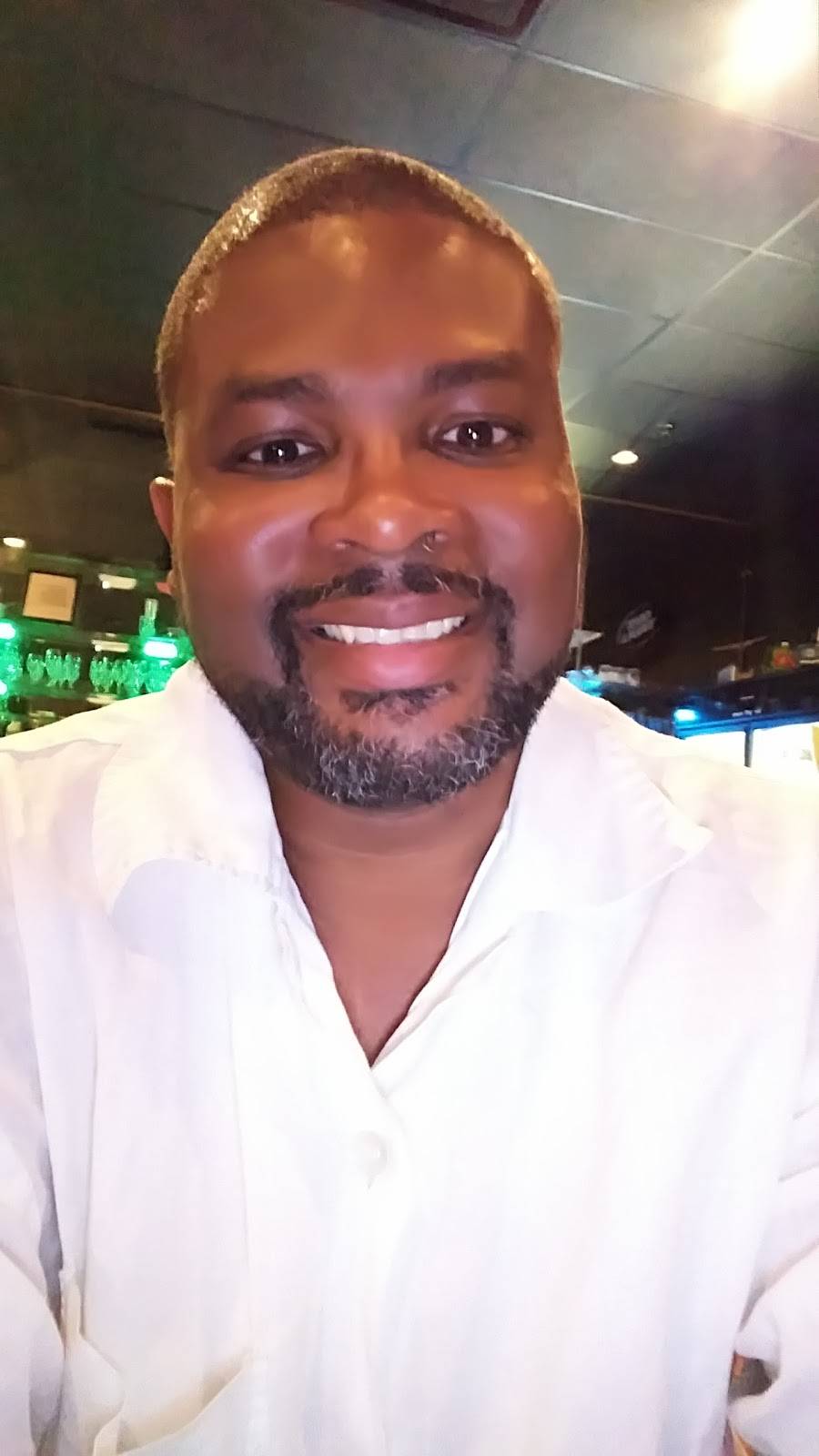 The Med Fish & Grill | restaurant | 1200 E County Line Rd, Ridgeland, MS 39157, USA | 6019560082 OR +1 601-956-0082