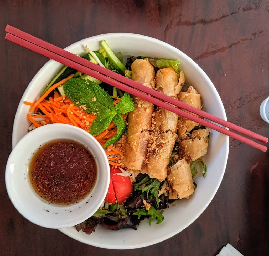 Lelas Bistro | meal takeaway | 1524 NW 23rd Ave, Portland, OR 97210, USA | 5037194744 OR +1 503-719-4744