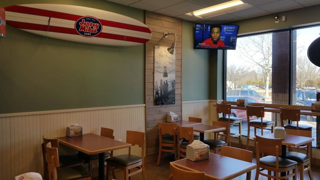 Jersey Mikes Subs | restaurant | 586 Veterans Memorial Hwy #5, Hauppauge, NY 11788, USA | 6317805656 OR +1 631-780-5656