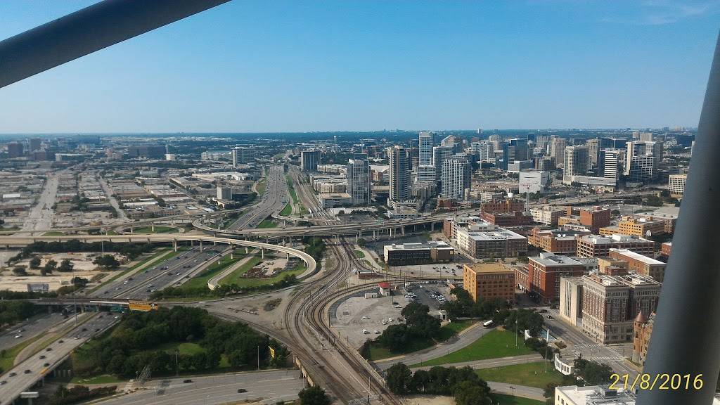 Reunion Tower | restaurant | 300 Reunion Blvd E, Dallas, TX 75207, USA | 2147127040 OR +1 214-712-7040