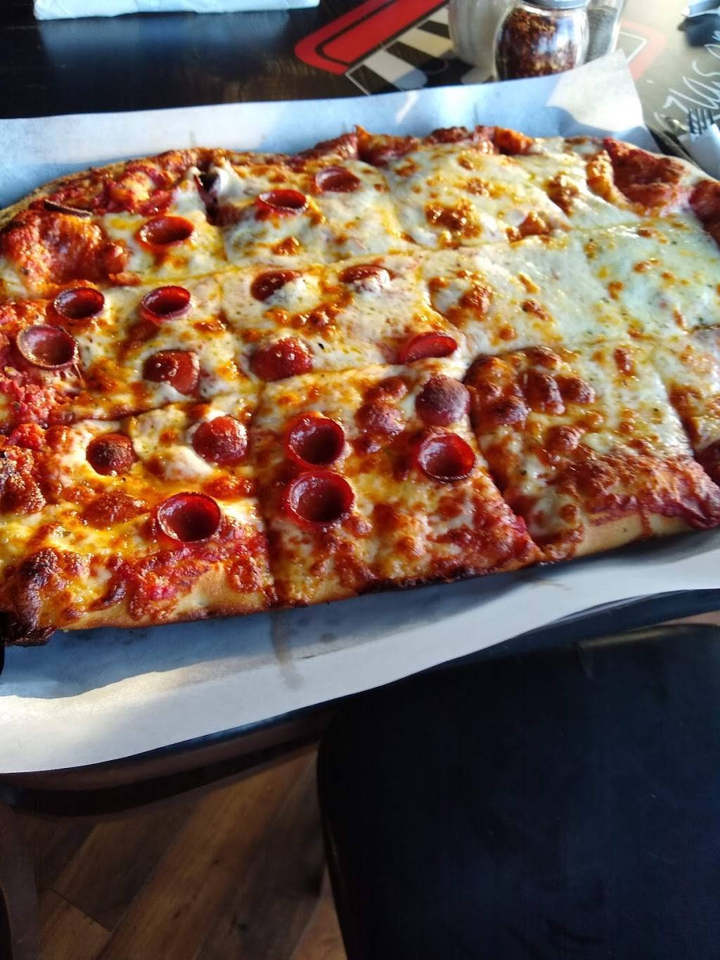 Gianni Mazias | restaurant | 10325 Main St, Clarence, NY 14031, USA | 7167592803 OR +1 716-759-2803