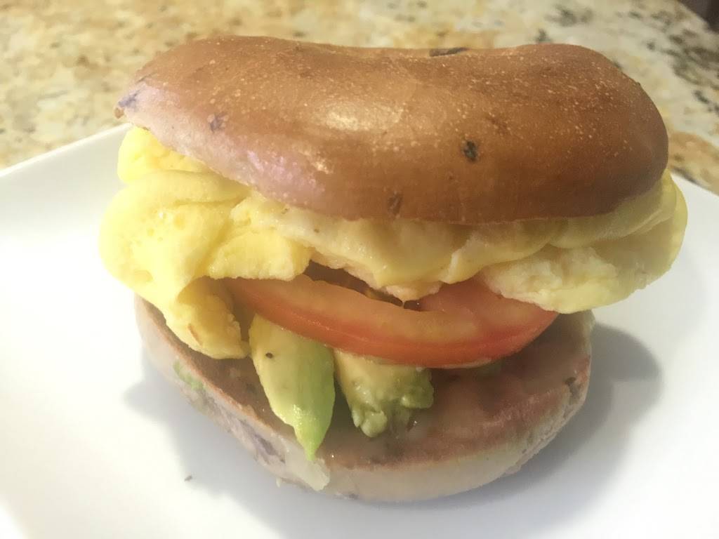 Royal Bagel Deli | meal takeaway | 2503 Royal Ave, Simi Valley, CA 93065, USA | 8055770737 OR +1 805-577-0737