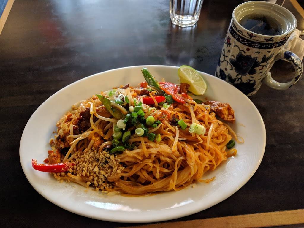 SAIGON Bistro Restaurant | restaurant | 122 Atlantic Ave, Toronto, ON M6K 1X9, Canada | 6473492492 OR +1 647-349-2492