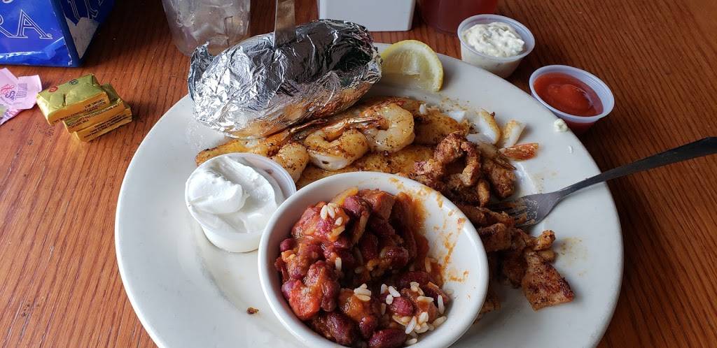 Swamp House Riverfront Grill | restaurant | 488 W Highbanks Rd, DeBary, FL 32713, USA | 3866688891 OR +1 386-668-8891