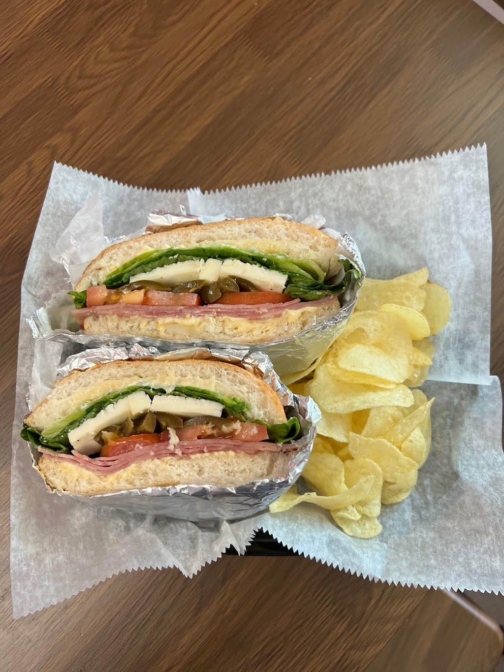 Miches y Antojos | restaurant | 626 Baltimore Ave, Albertville, AL 35950, USA | 2564775974 OR +1 256-477-5974