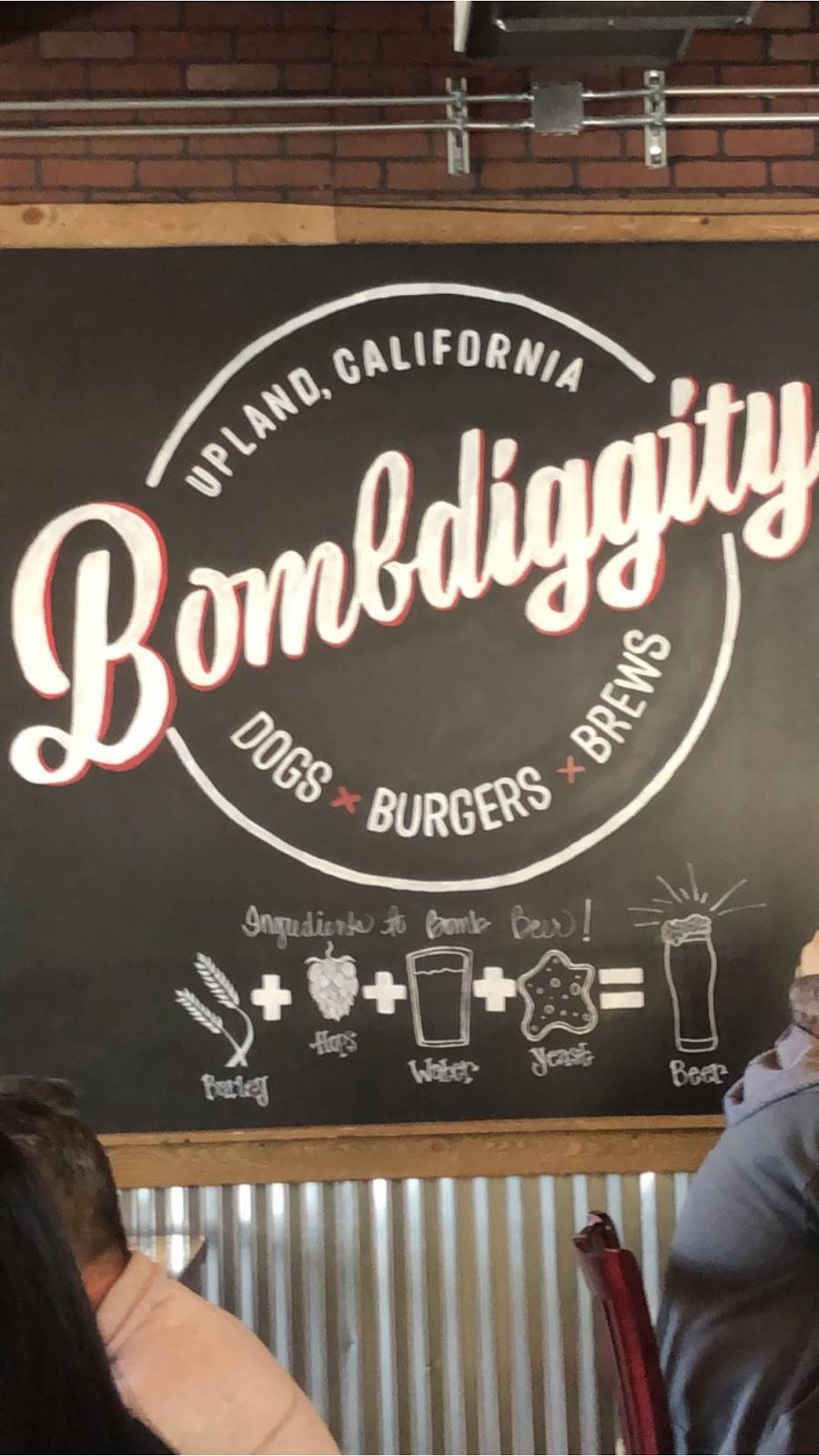 bombdiggity Dogs Burgers & Brew | restaurant | 261 N Mountain Ave, Upland, CA 91786, United States | 9094770495 OR +1 909-477-0495