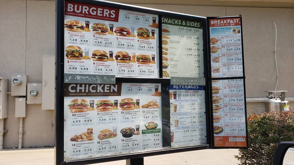 Jack in the Box | restaurant | 3404 Rider Trail S, Earth City, MO 63045, USA | 3147392046 OR +1 314-739-2046