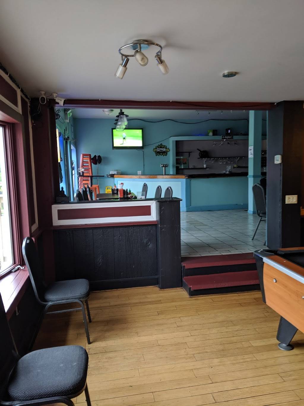 MAYAS KITCHEN & BAR | restaurant | 1130 North Ave, Burlington, VT 05408, USA | 8024971514 OR +1 802-497-1514