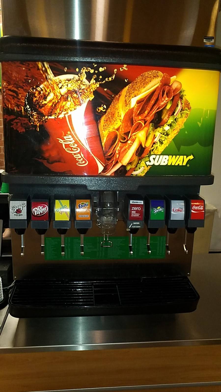 Subway | restaurant | 11957 Douglas Ave, Urbandale, IA 50322, USA | 5152763044 OR +1 515-276-3044