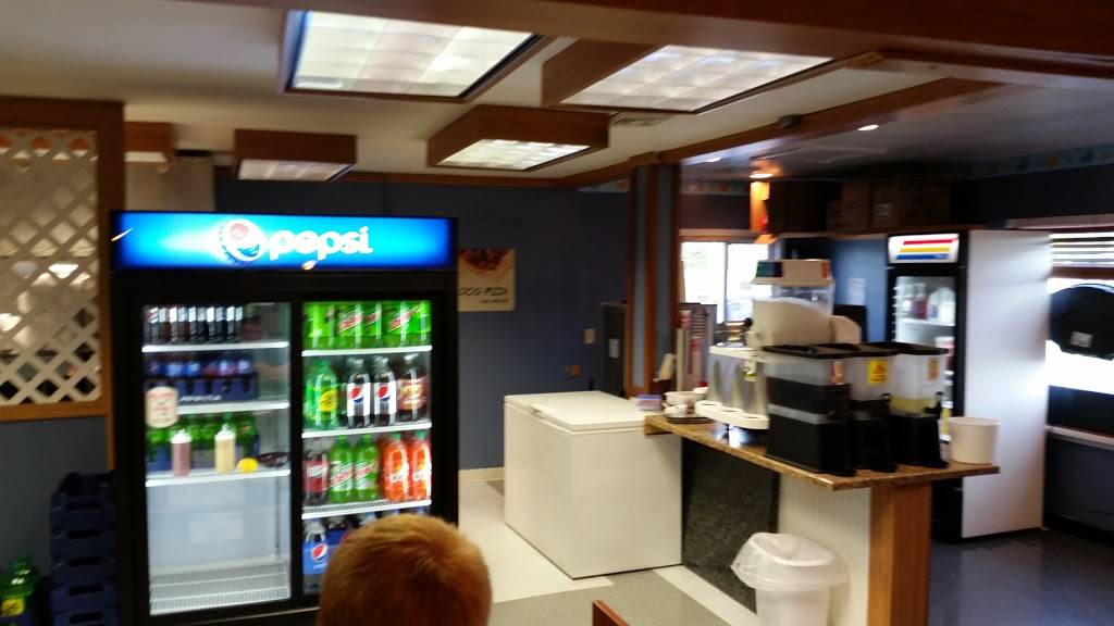 The Bulldog Cafe | restaurant | 404 W Vine St, Edgerton, OH 43517, USA | 4192983630 OR +1 419-298-3630