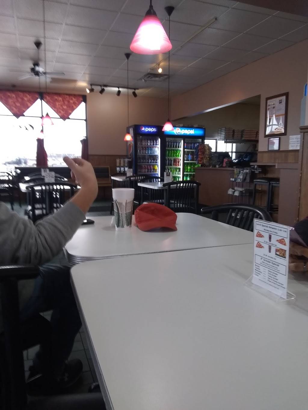 Mancinos Pizza & Grinders of Traverse City Chums Corner | restaurant | 841 US-31, Traverse City, MI 49685, USA | 2319434844 OR +1 231-943-4844