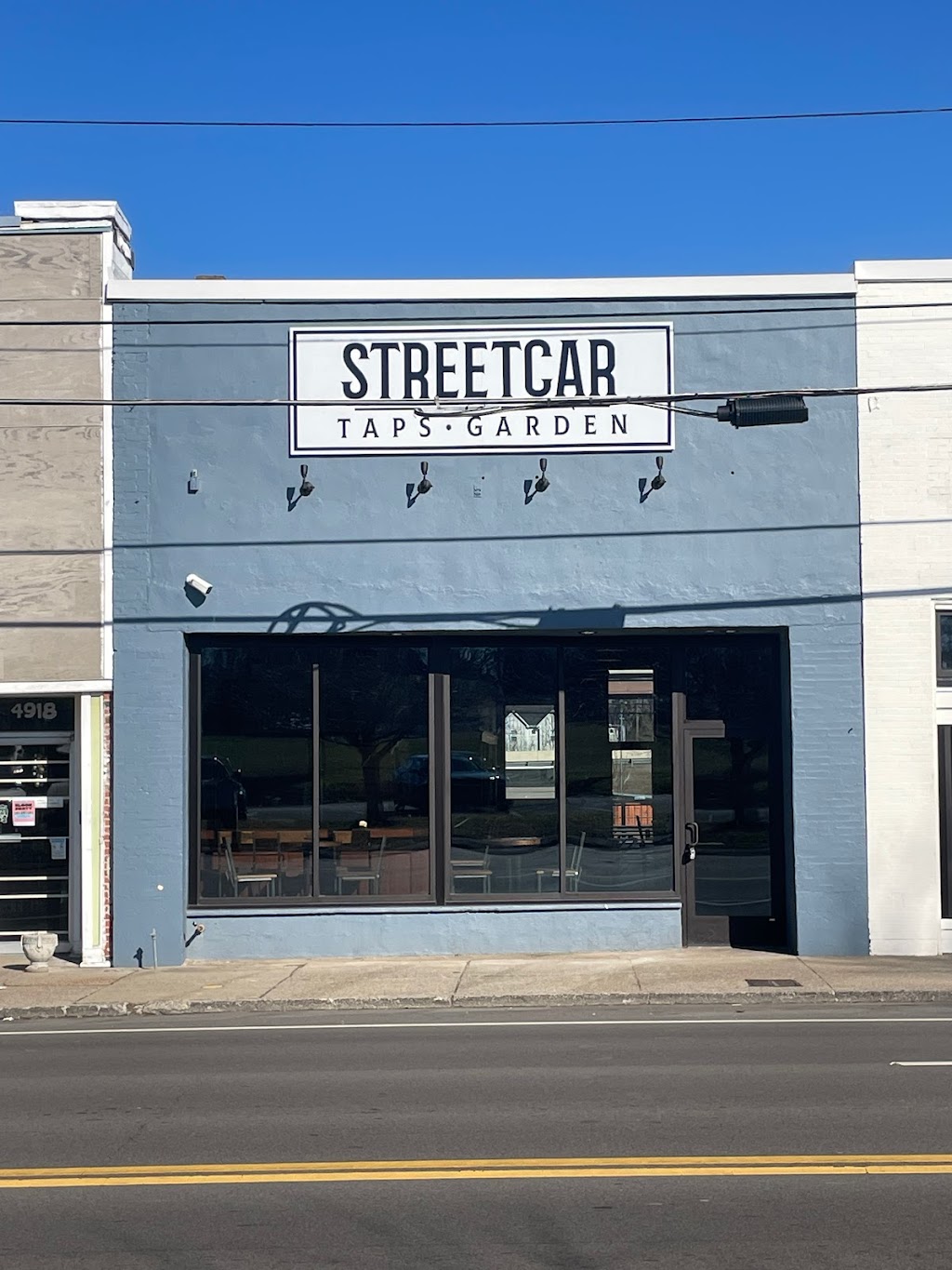 Streetcar Taps & Garden | restaurant | 4916 Charlotte Pike, Nashville, TN 37209, USA | 6152125004 OR +1 615-212-5004