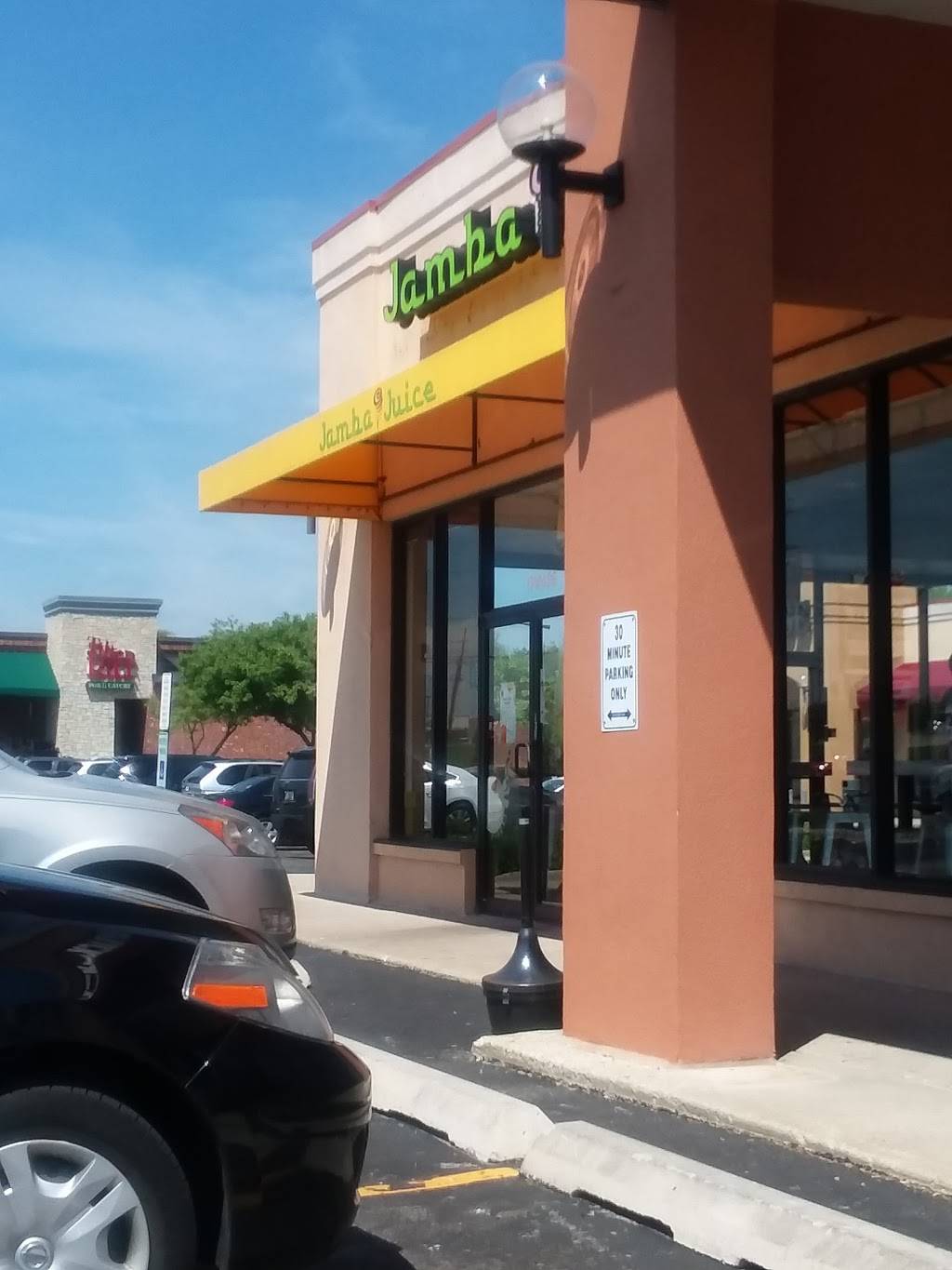 Jamba Juice Oakbrook Terrace | restaurant | 17W426 22nd St, Oakbrook Terrace, IL 60181, USA | 6302795332 OR +1 630-279-5332