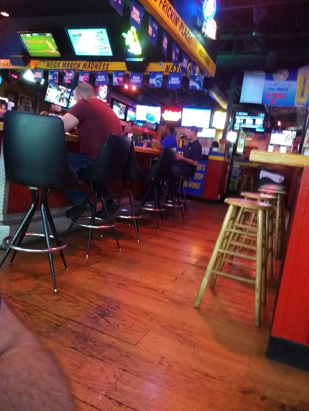 Frickers | restaurant | 1616 Upper Valley Pike, Springfield, OH 45504, USA | 9373252200 OR +1 937-325-2200