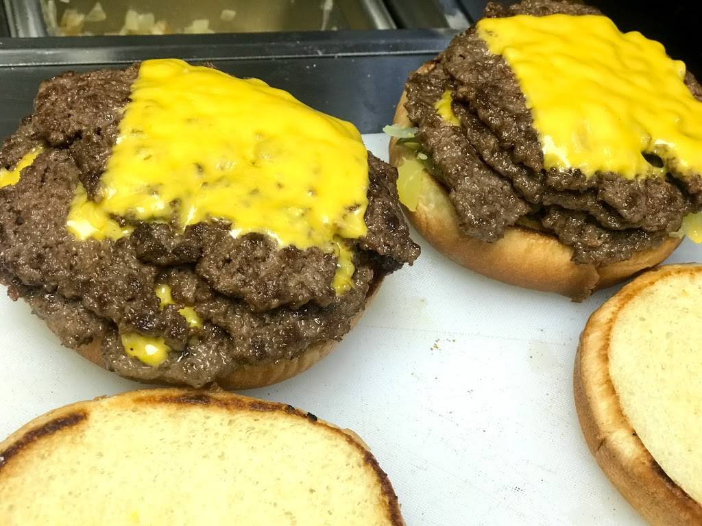 West Street Burger South Wichita | restaurant | 2560 S Seneca St, Wichita, KS 67217, USA | 3164405365 OR +1 316-440-5365