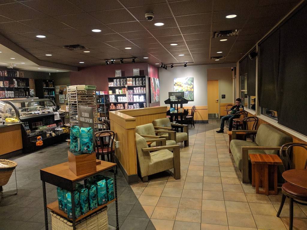 Starbucks | cafe | 1921 S Walnut St, Bloomington, IN 47401, USA | 8123331657 OR +1 812-333-1657