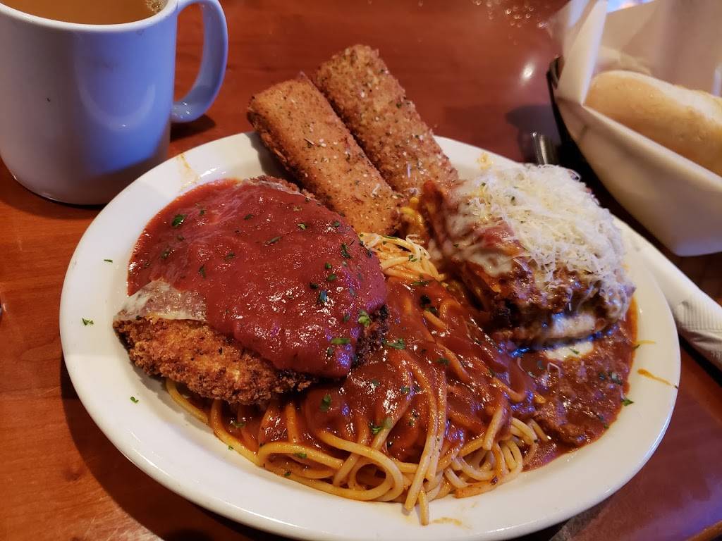 Johnny Carinos | restaurant | Service Rd, 9500 S IH 35 Frontage Rd #2, Austin, TX 78748, USA | 5122921658 OR +1 512-292-1658