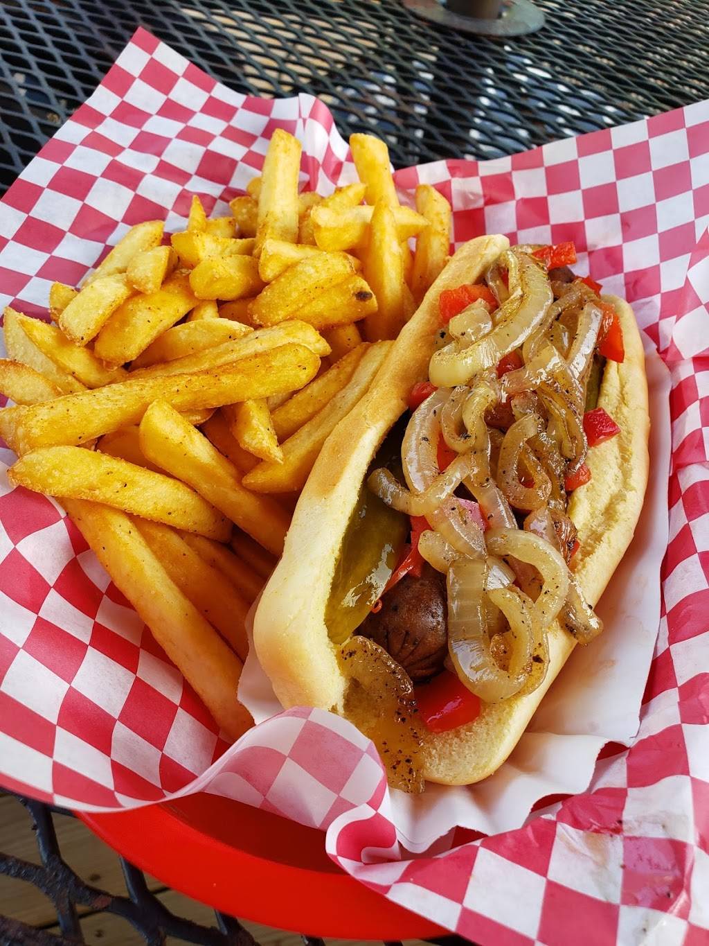 Frankies Dawg House | restaurant | 2318 Cedardale Ave, Baton Rouge, LA 70808, USA | 2253896255 OR +1 225-389-6255