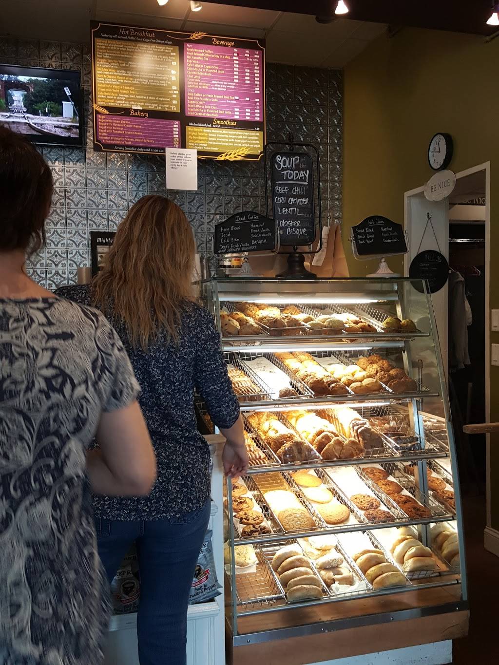 Daily Harvest Cafe | restaurant | 103 High St, Danvers, MA 01923, USA | 9787774123 OR +1 978-777-4123