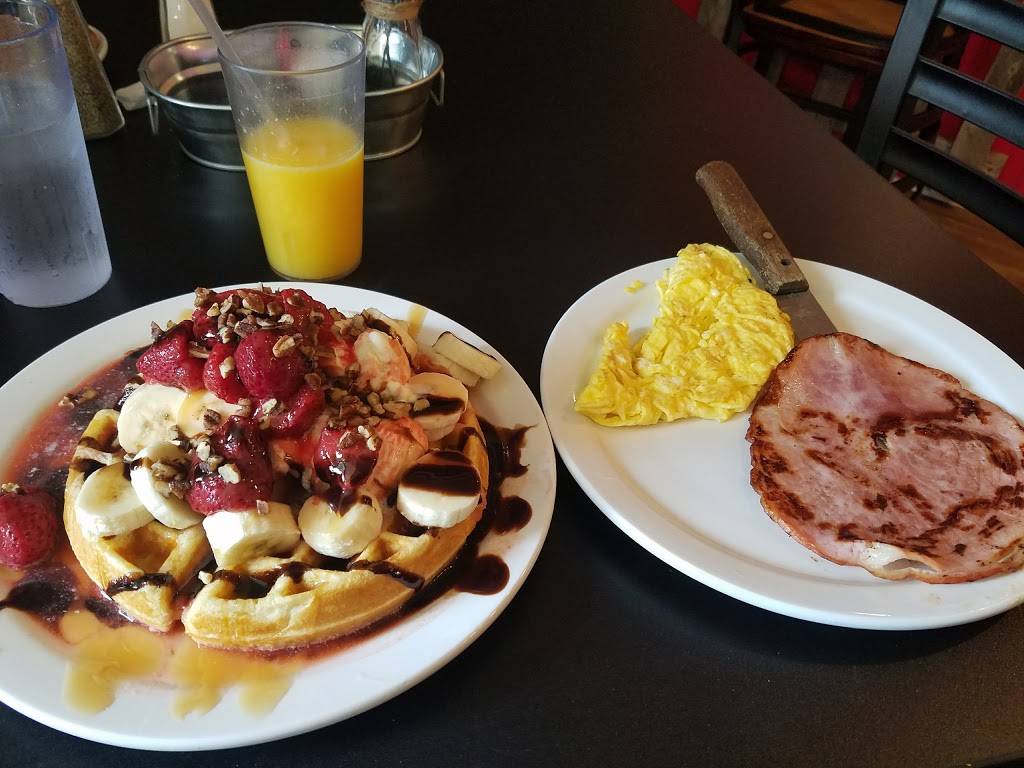 The Roosters Call | restaurant | 6050 Gull Rd, Kalamazoo, MI 49048, USA | 2697751601 OR +1 269-775-1601