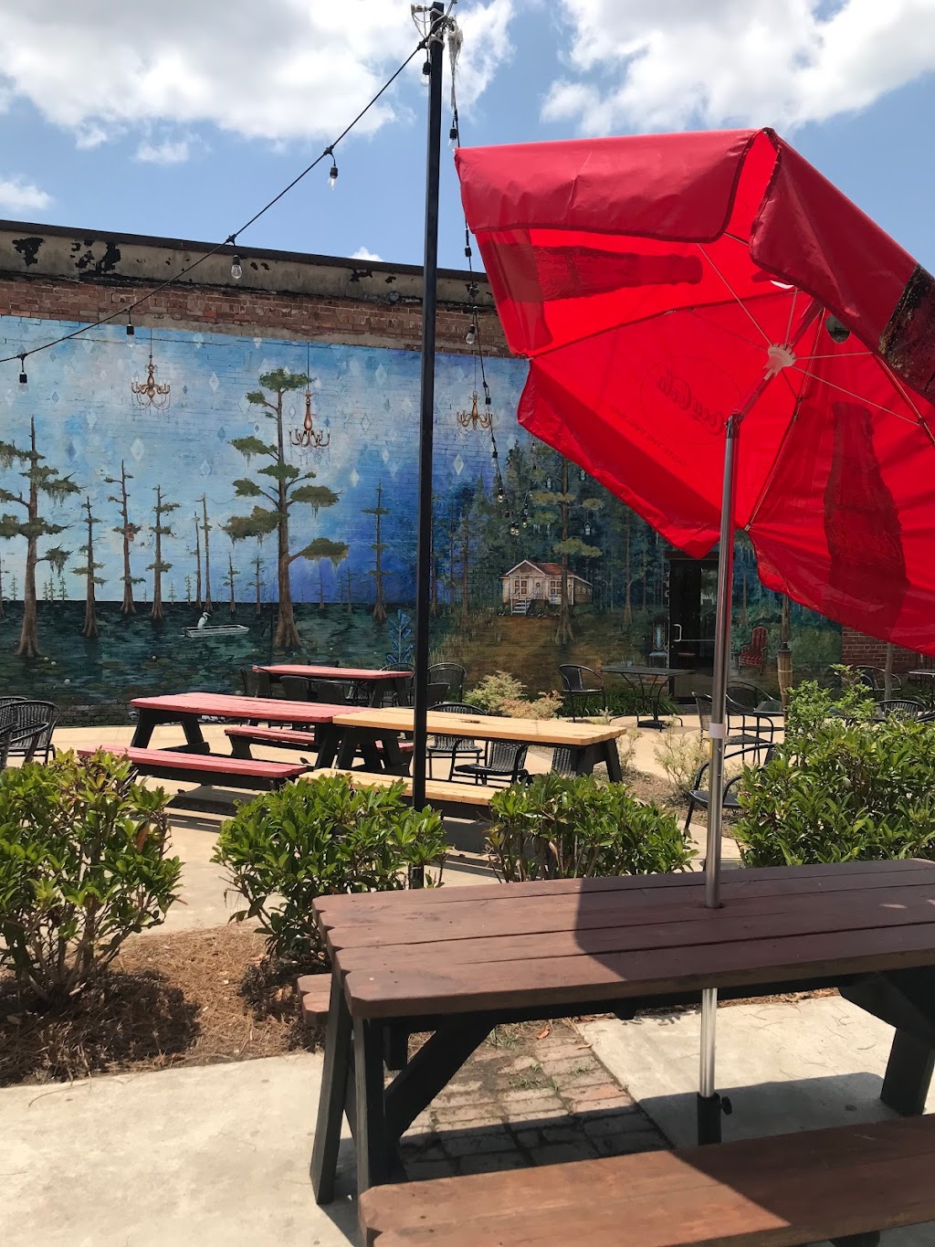 2Dudes Brew & Que | restaurant | 436 Desiard St, Monroe, LA 71201, USA | 3188555808 OR +1 318-855-5808