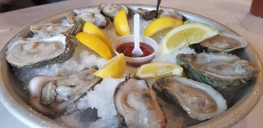 Smashin Crab | restaurant | 700 E Sonterra Blvd #1117, San Antonio, TX 78258, USA | 2104023337 OR +1 210-402-3337