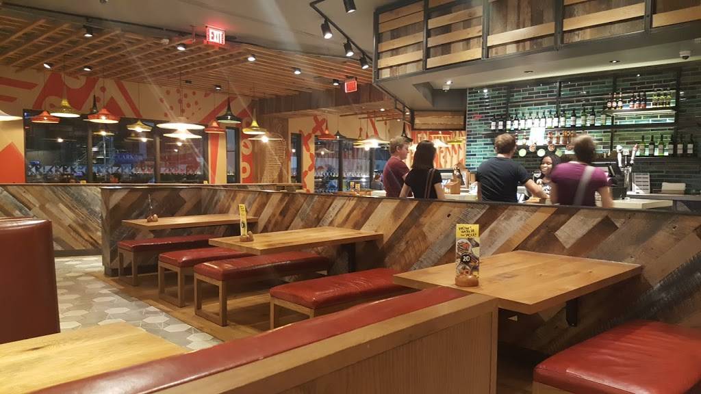 Nandos PERi-PERi | restaurant | 4401 Wilson Blvd, Arlington, VA 22203, USA | 7038885459 OR +1 703-888-5459