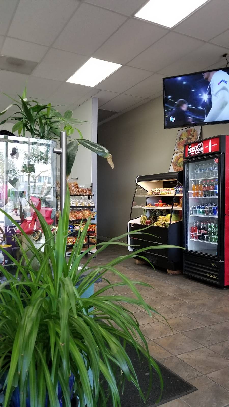 La Casa Del Clamato | restaurant | 1578 E Whitmore Ave, Ceres, CA 95307, USA | 2095672215 OR +1 209-567-2215