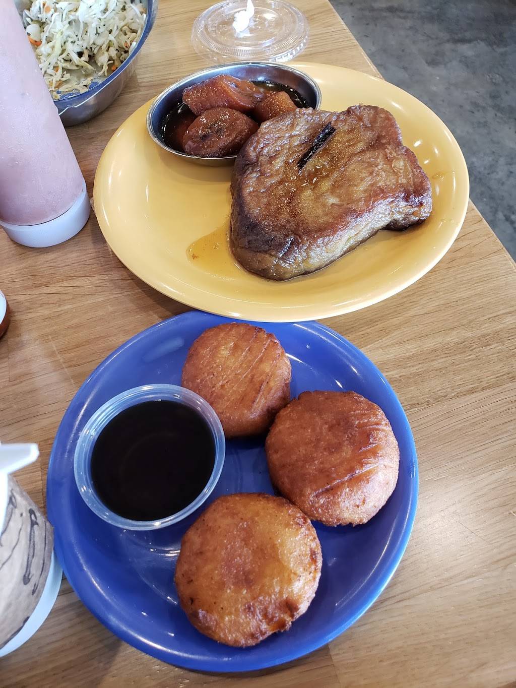 Los Chorros - Breakfast • Pupusas • Sweets | restaurant | 4693 W Century Blvd, Inglewood, CA 90304, USA | 3106715147 OR +1 310-671-5147