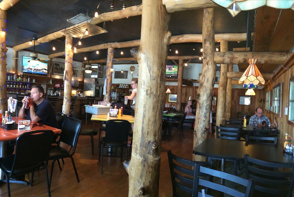 Pats Bar and Grill | restaurant | 140 W Bridge St, Hotchkiss, CO 81419, USA | 9708724215 OR +1 970-872-4215