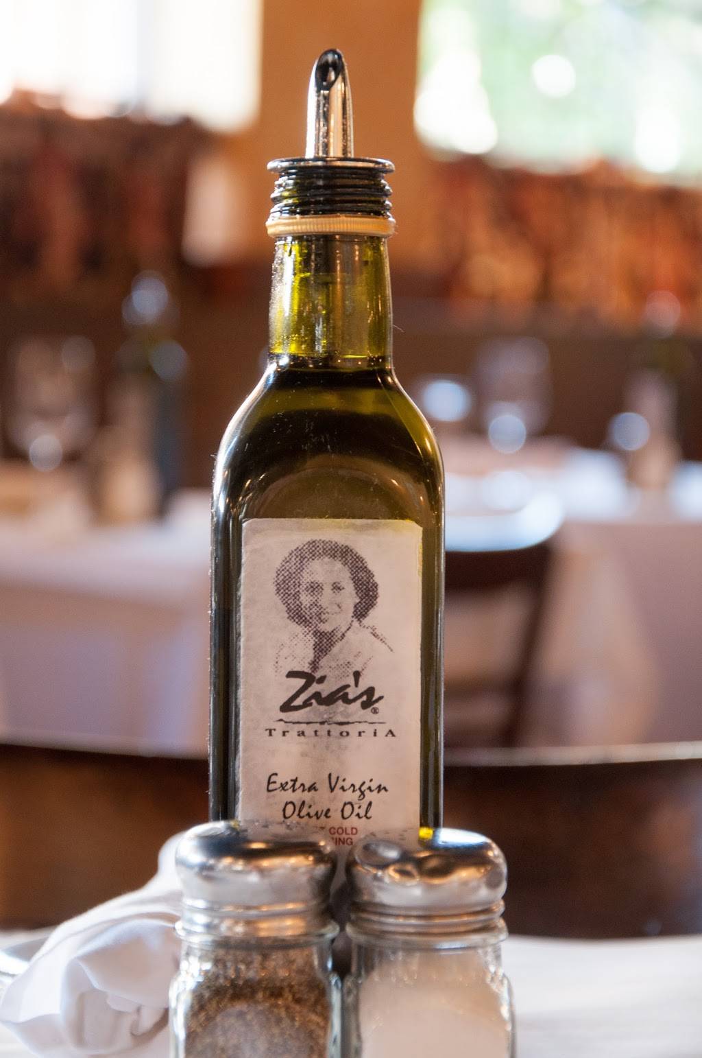 Zias Trattoria | restaurant | 6699 N Northwest Hwy, Chicago, IL 60631, USA | 7737750808 OR +1 773-775-0808