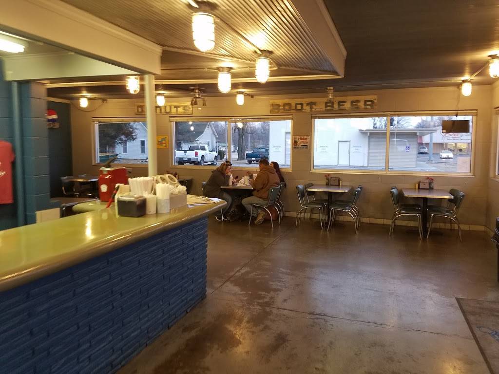 Barnetts Dairyette | restaurant | 111 W Tulsa St, Siloam Springs, AR 72761, USA | 4795243211 OR +1 479-524-3211