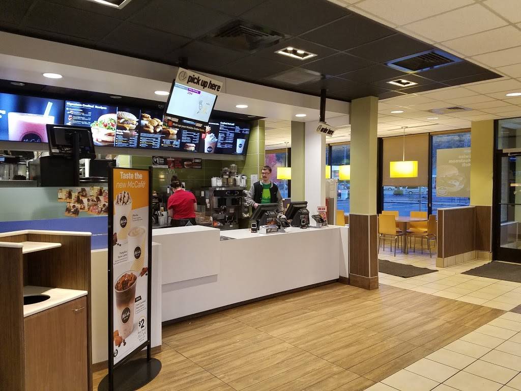 McDonalds | cafe | 5701 Main St, Springfield, OR 97478, USA | 5417441103 OR +1 541-744-1103
