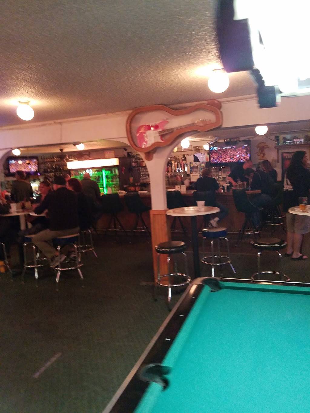 Flight Deck Pizza | restaurant | 832 W International Airport Rd, Anchorage, AK 99518, USA | 9075610077 OR +1 907-561-0077