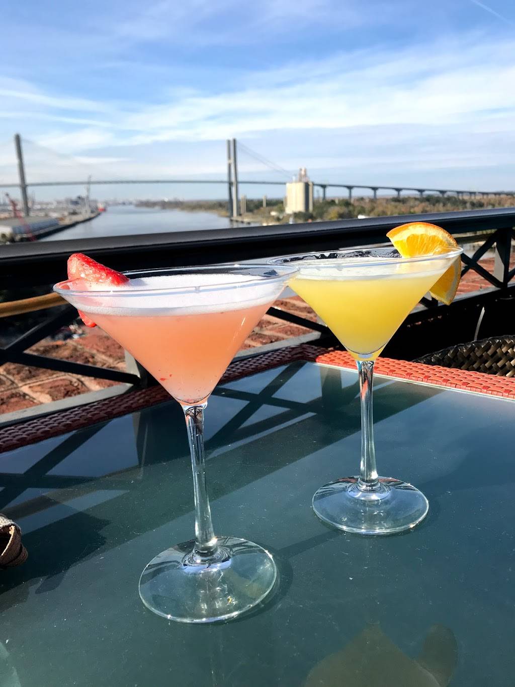 Top Deck Bar | restaurant | 125 W River St, Savannah, GA 31401, USA | 9124366828 OR +1 912-436-6828