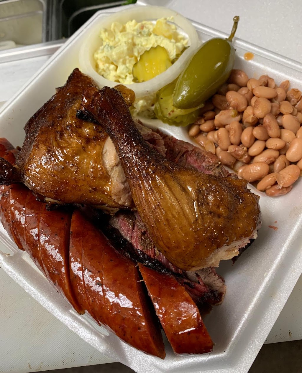 RJ BBQ | restaurant | 101 E Ave K, San Angelo, TX 76903, USA | 3252121480 OR +1 325-212-1480