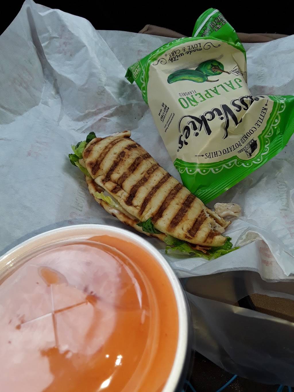 Tropical Smoothie Cafe | restaurant | 324 Lee Dr Suite A, Baton Rouge, LA 70808, USA | 2252563385 OR +1 225-256-3385