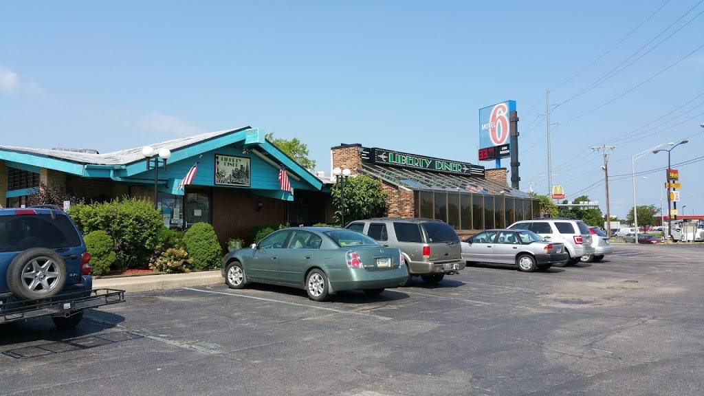 Liberty Diner | restaurant | 2929 Goshen Rd, Fort Wayne, IN 46808, USA | 2604849666 OR +1 260-484-9666