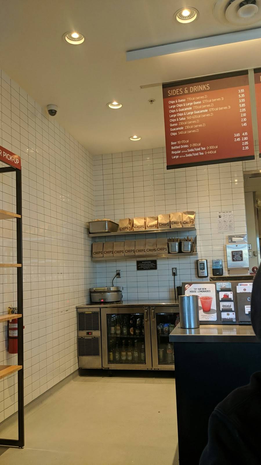 Chipotle Mexican Grill | restaurant | 3101 Newport Blvd, Newport Beach, CA 92663, USA | 9492004354 OR +1 949-200-4354